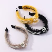 Otoño Coreano Nuevo Simple Nail Pearl Plush Anudado Aro De Pelo Retro Nudo Medio Accesorios Para El Cabello main image 3