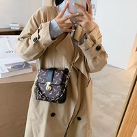 Retro Women Small Bags Fashion All-match Shoulder Messenger Mobile Phone Bag main image 6