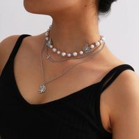 Fashion  Butterfly Pendant Clavicle Necklace Personalized Simple Pearl Cross Necklace main image 3