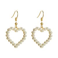 Korean New Retro Geometric Heart-shaped Pearl Earrings Sweet Girl Simple Earrings Wholesale main image 6