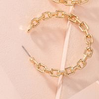 Neue Mode Retro Minimalistische Goldlegierung Ohrringe Für Frauen Großhandel main image 5