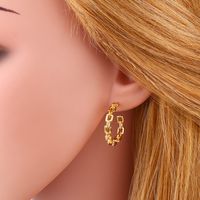 Fashion Simple C-shaped Chain Buckle Geometric Big Fashion Retro Copper Earrings For Women main image 4