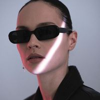 Retro Women's Sunglasses main image 1