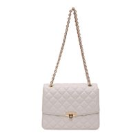 Autumn New Rhombus Quilted Flap Large-capacity Shoulder Embroidered Thread Chain Bag main image 3