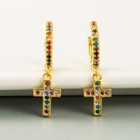 Nouvelle Personnalité Boucles D'oreilles Croix Plaquées Or Avec Des Boucles D'oreilles En Zircon De Couleur En Gros main image 5