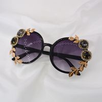 New Trendy Korean Ladies Diamond Crystal Sunglasses Wholesale main image 3