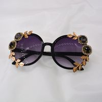 New Trendy Korean Ladies Diamond Crystal Sunglasses Wholesale main image 4