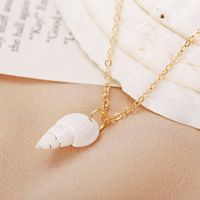 New Fashion Conch Pendant Clavicle Chain Creative Simple Golden Necklace main image 3