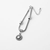 Hot Selling Simple Alloy Sunflower Pendant Chain Bracelet Wholesale main image 4