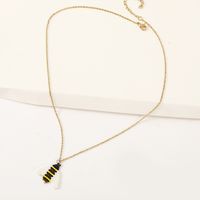 Korean Cute Hand-woven Bee Rice Bead Pendant Necklace Jewelry Wholesale main image 4