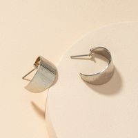 Einfache Mode Metall Ohrringe main image 5