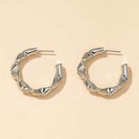 New Fashion Metal C-shaped Earrings main image 4