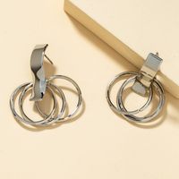 Wholesale Simple Heart-shaped Earrings main image 4