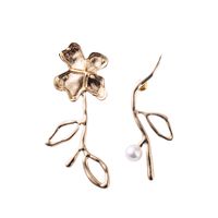 Asymmetrical Silver Needle Flower Earrings main image 6