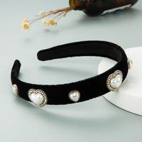 Exquisite Alloy Flannel Heart-shaped Pearl Headband main image 3