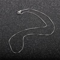 Mode Einfache Weiße Vulkanstein Halskette sku image 1
