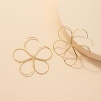 Fashion Metal Line Flower Earrings Wholesale main image 5