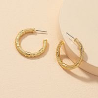 Vente En Gros Boucles D&#39;oreilles En Alliage En Forme De C main image 2