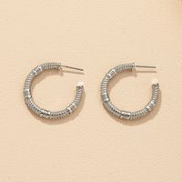 Vente En Gros Boucles D&#39;oreilles En Alliage En Forme De C main image 5