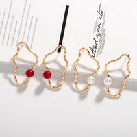 Simple Metal Irregular Pearl Earrings main image 1