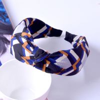 Cross-knotted Fabric Bow Headband main image 5