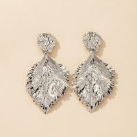 Fashion Metal Leaf Earrings main image 4