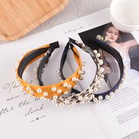 Fashion New French Retro Pearl Headband main image 3