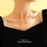 Simple New Round Card Pendant Necklace main image 4