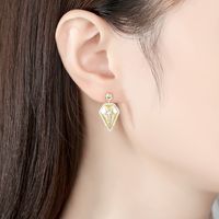Korean Fashion Golden Star Earrings main image 3