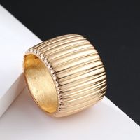 Gold-plated Wide Side Glossy Bracelet main image 5