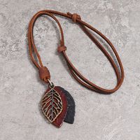 Fashion Retro Leaf Pendant Leather Necklace main image 4