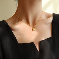 Simple Fashion Lock Pendant Zircon Necklace main image 5