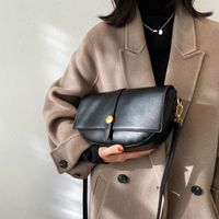 Simple Retro Fashion Saddle Bag main image 4