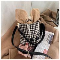 Woolen Retro Lattice Bucket Bag sku image 1