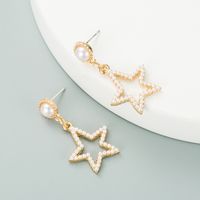 Pearl Fashion Hollow Five-pointed Star Earrings main image 1