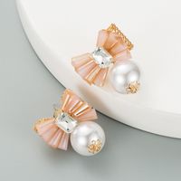 Korean Fashion Flower Pearl Crystal Earrings main image 3