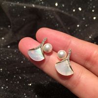 Jupe Perle Boucles D&#39;oreilles Simples Perles Blanches main image 3