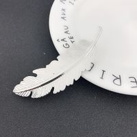 Retro Exaggerated Metal Feather Hairpin sku image 2