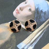 Round Retro Metal Stud Earrings main image 2