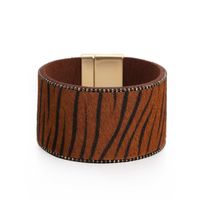 Horsehair Leopard Print Wide Side Magnetic Buckle Bracelet main image 6