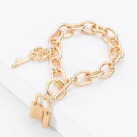 Simple Heart-shaped Fashion Ot Buckle Bracelet main image 3