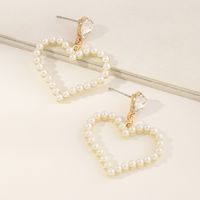 Fashion Round Five-pointed Star Pearl Earrings main image 4