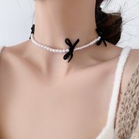 Collar De Perlas Con Lazo De Terciopelo main image 1
