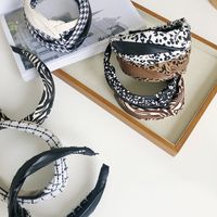 Retro Pu Leather Fabric Stitching Fashion Headband main image 3