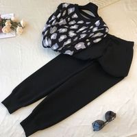 New Fashion Knitted Two-piece Suit main image 3