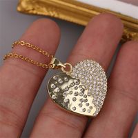 Creative Simple Copper Inlaid Zirconium Heart Necklace main image 5