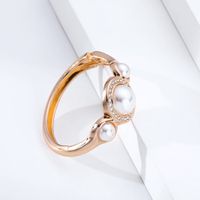 Retro Inlaid Pearl Alloy Gold-plated Bracelet main image 4