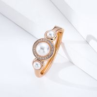 Retro Inlaid Pearl Alloy Gold-plated Bracelet main image 5
