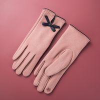 New Simple Bow Gloves Female Autumn And Winter Warm Points Finger Touch Screen Gloves main image 3