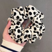 Fashionable Cotton Linen Fabric Hair Band Temperament Hair Rubber Band Head Flower Hair Scrunchies sku image 2